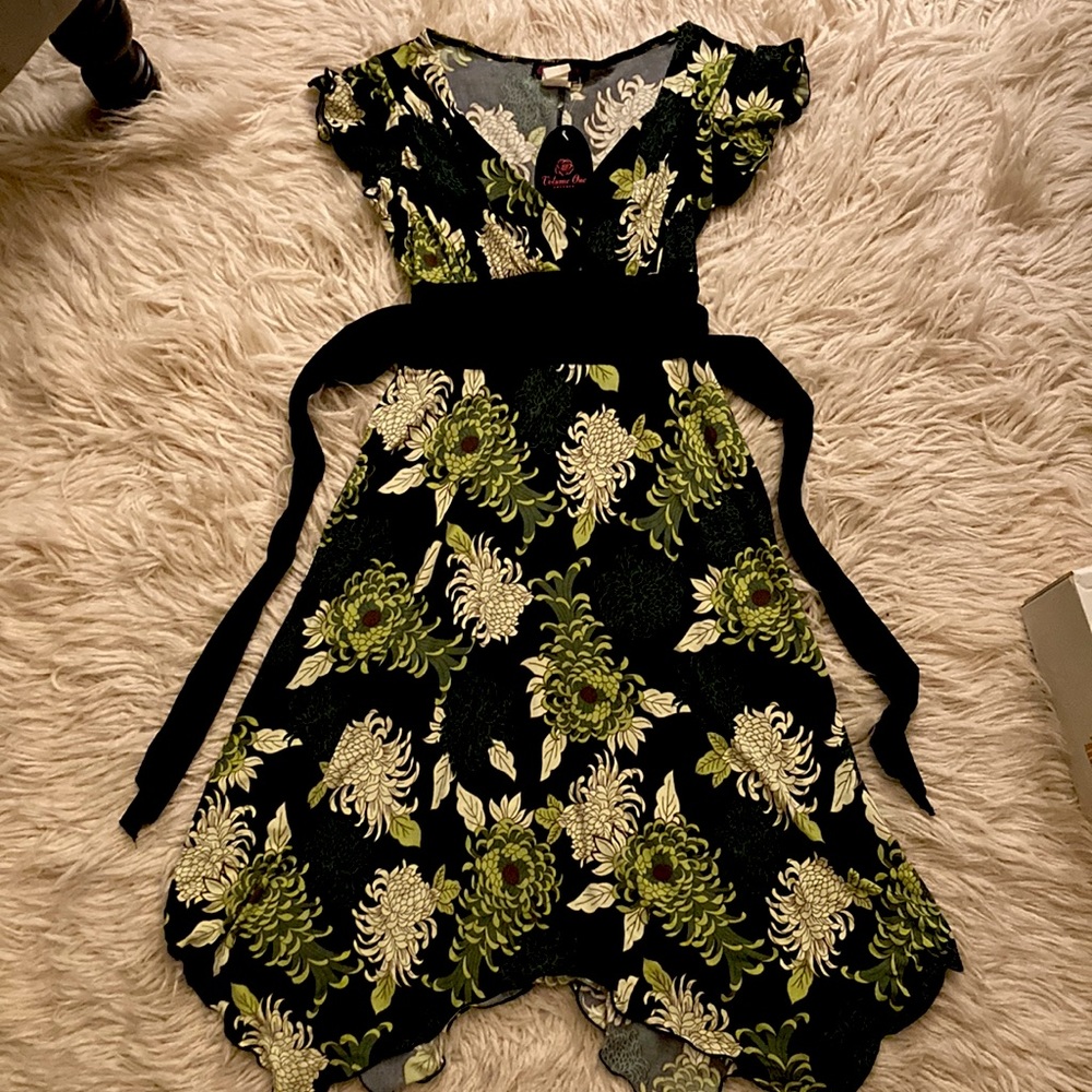 Volume One black and green floral dress S